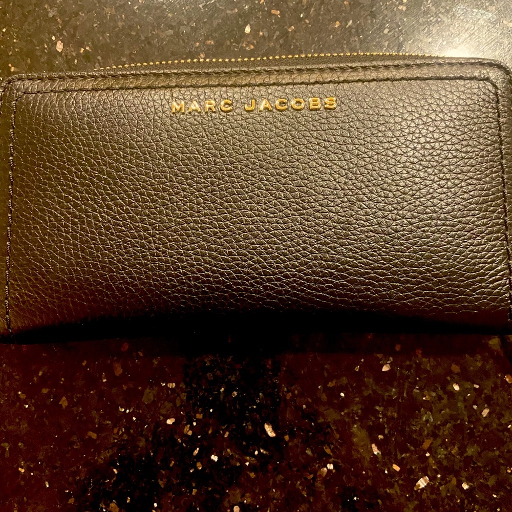 Marc Jacobs leather wallet-Brand new